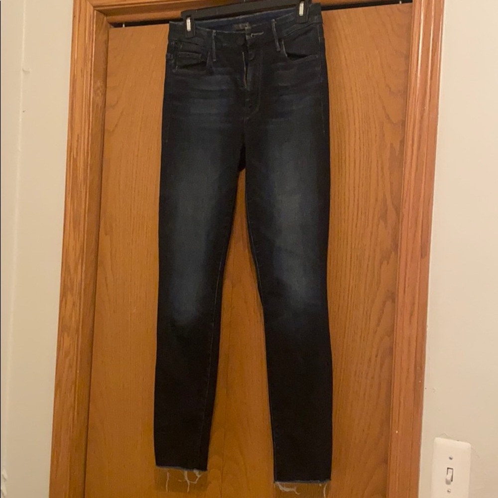 MOTHER denim HW Looker Ankle Fray Jeans